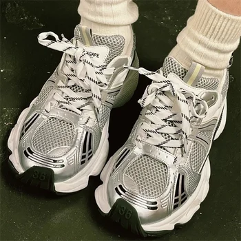 Mulheres Sapatas dos Esportes 2023 Nova Plataforma de Pano de Malha Respirável Dedo do pé Redondo Confortável e Casual Mulheres Sapatos de cadarço de Sapatos